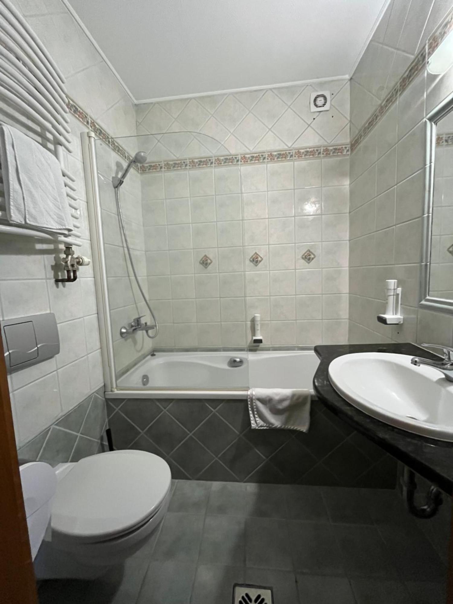 Hotel Wagner Szombathely Exterior foto